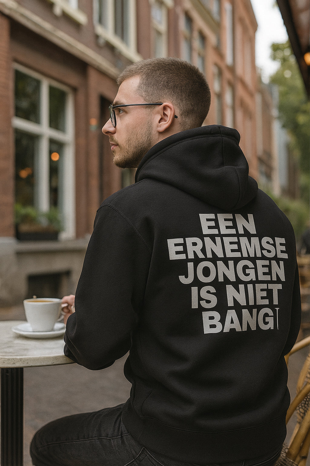Spica hoodie met een Ernemse jongen is niet bang opdruk spijker