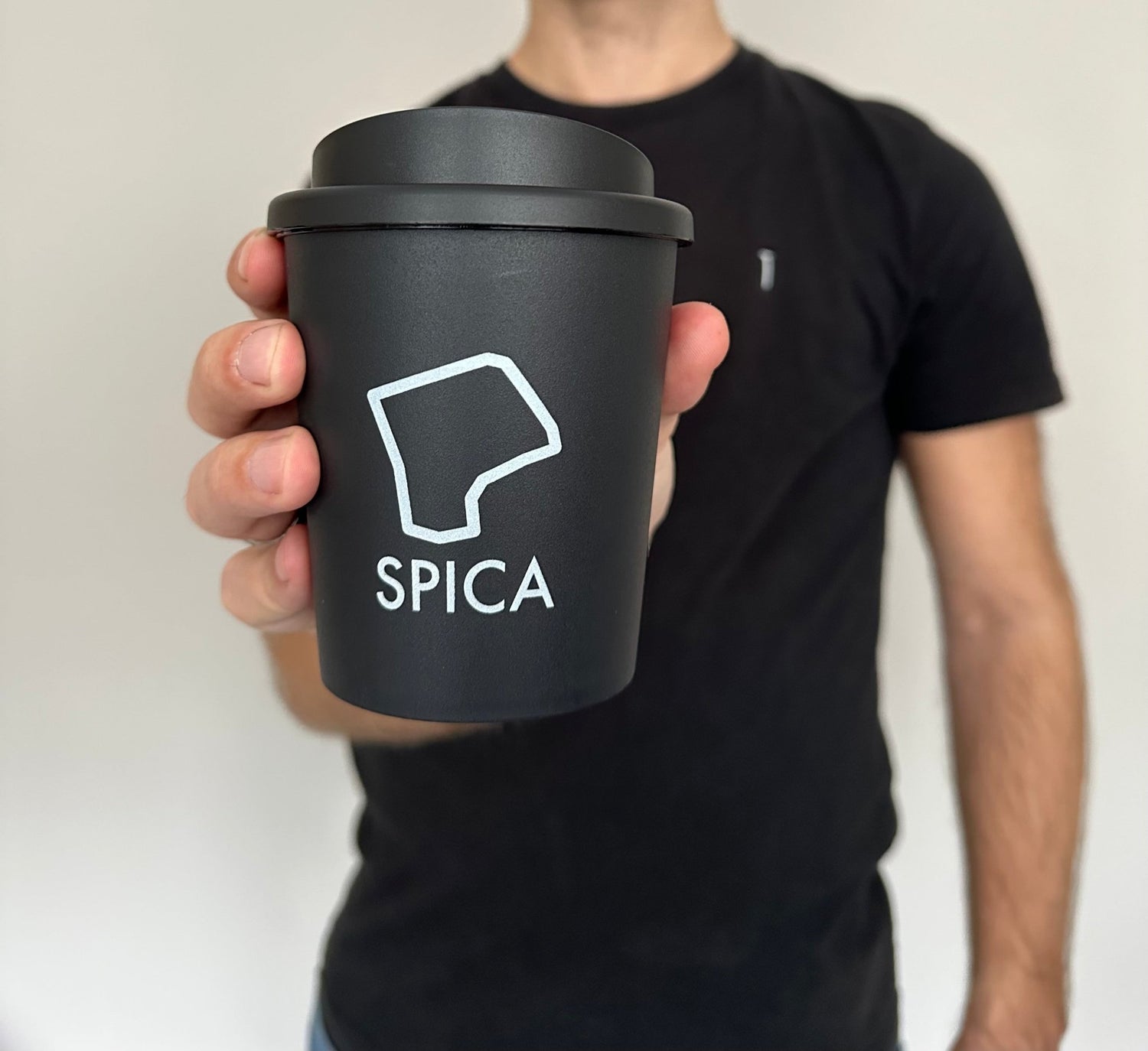 Spica beker van 100% gerecycled plastic - Spica Lifestyle Arnhem